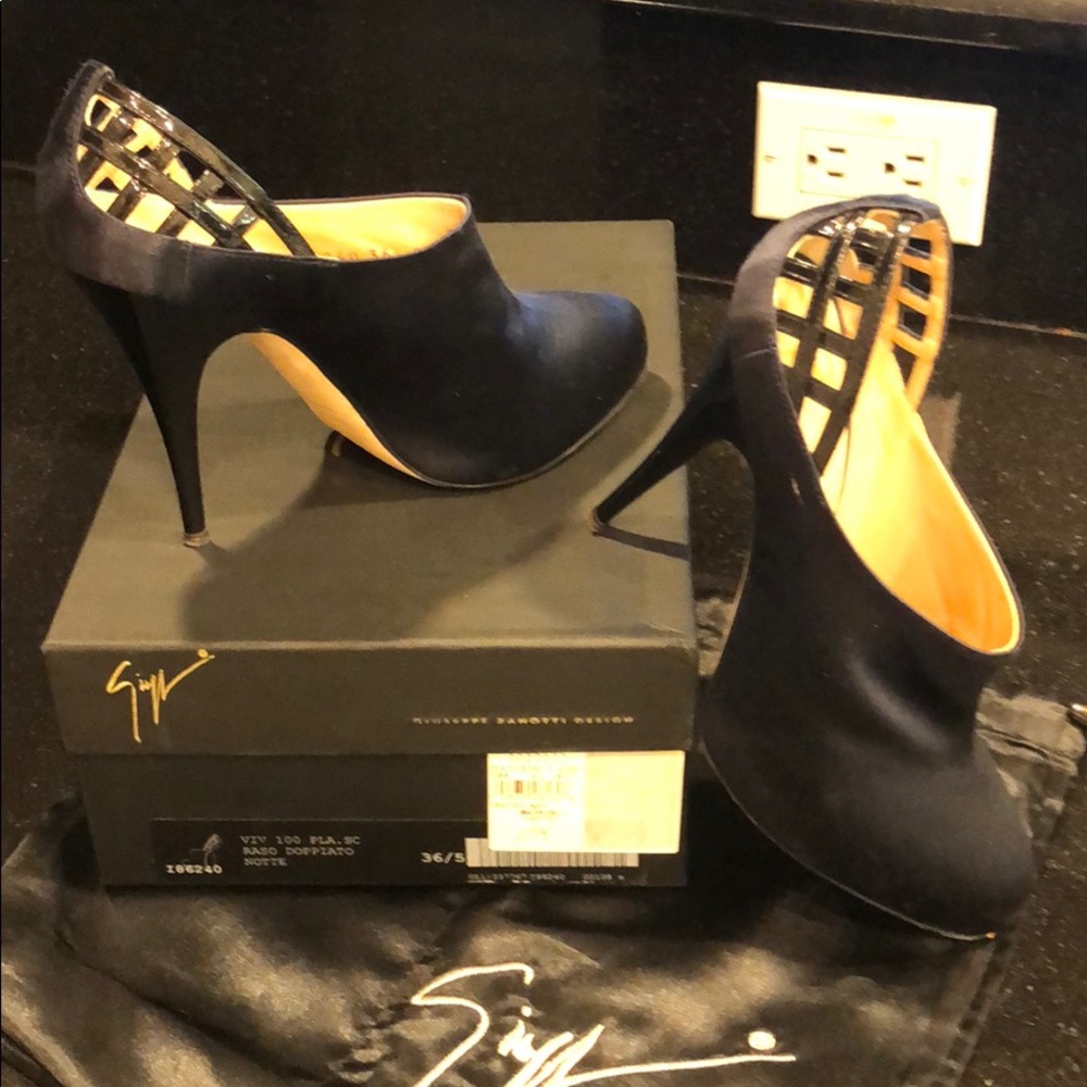 Giuseppe Zanotti Women’s Shoes Size 6.5